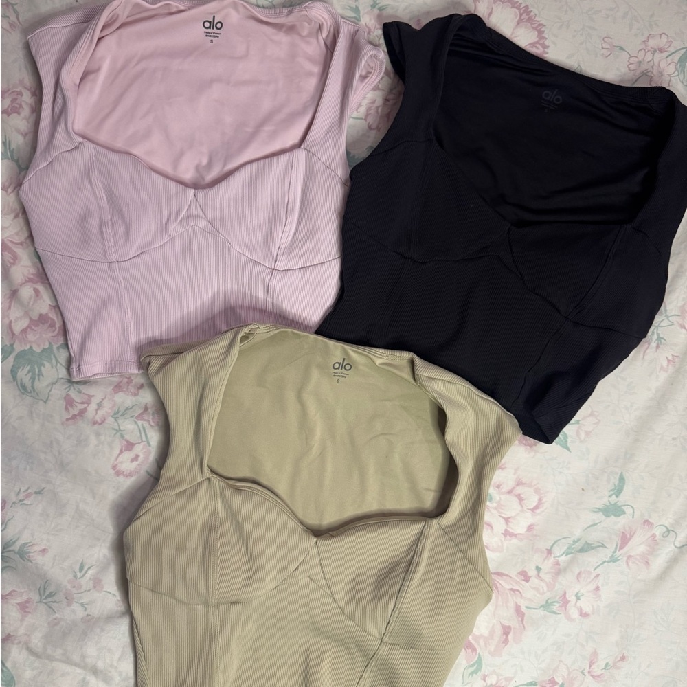 ALO Yoga sweetheart tank bundle